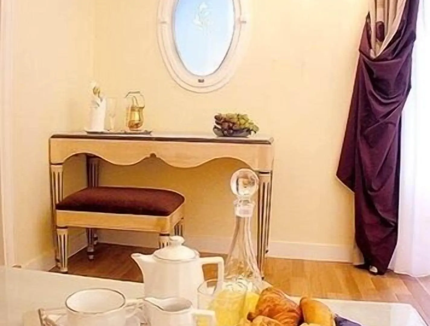 Hotel Suites Unic Renoir Saint-Germain Parigi