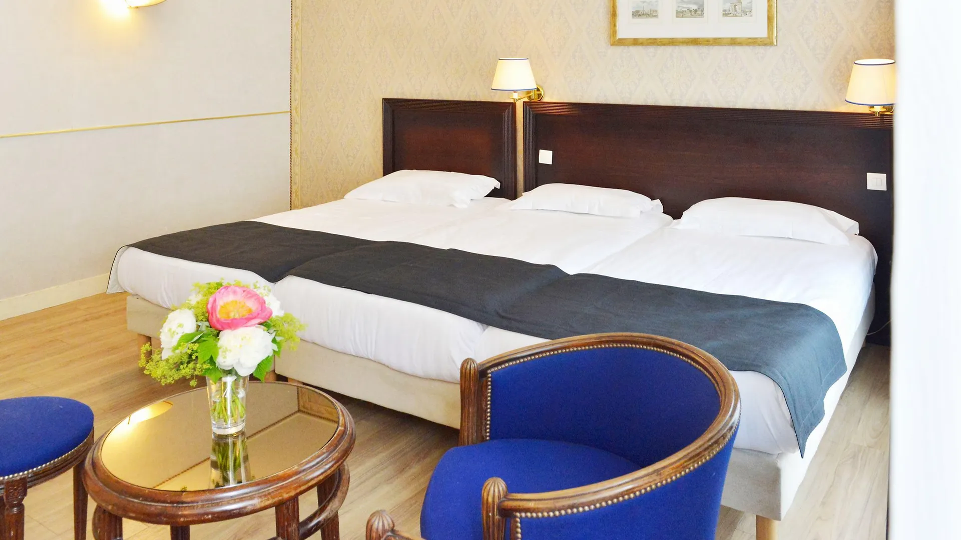 ***  Hotel Suites Unic Renoir Saint-Germain Parigi Francia