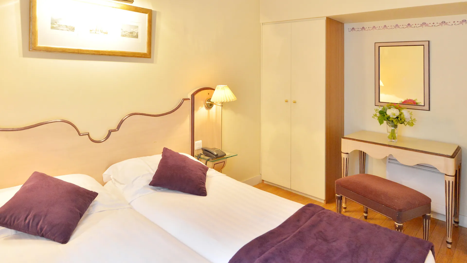 Hotel Suites Unic Renoir Saint-Germain Parigi