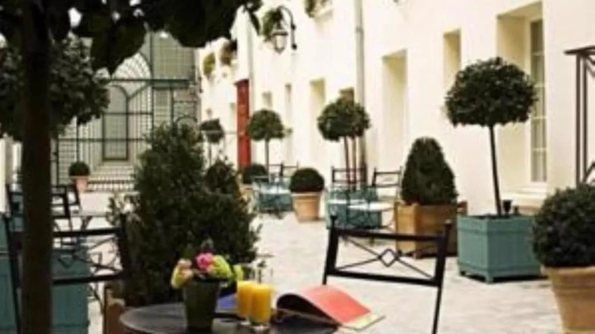 Hotel Suites Unic Renoir Saint-Germain Parigi