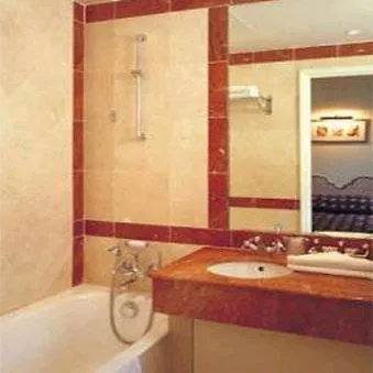 Hotel Suites Unic Renoir Saint-Germain Parigi