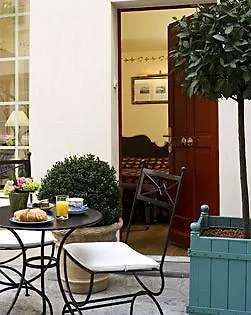 ***  Hotel Suites Unic Renoir Saint-Germain Paris Fransa